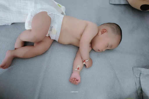 南宁宝宝口水多怎么回事